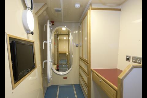There are 3 two-berth cabins below.